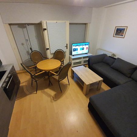 Zentrale 2 Zimmer Eg Wohnung Mit Balkon لبسيا المظهر الخارجي الصورة