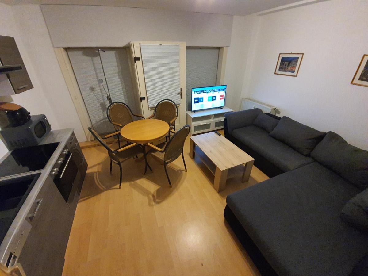 Zentrale 2 Zimmer Eg Wohnung Mit Balkon لبسيا المظهر الخارجي الصورة